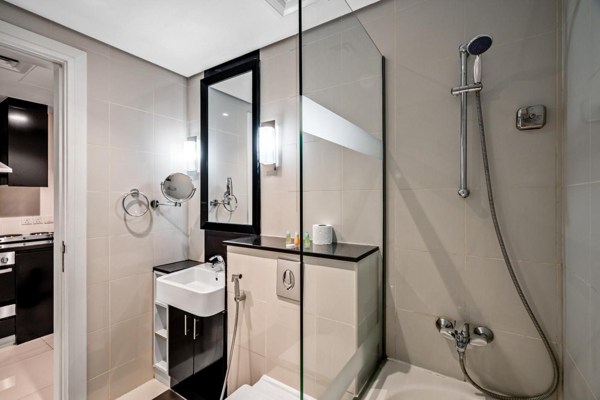 Modern Studio In Business Bay - Prime Location Dubai